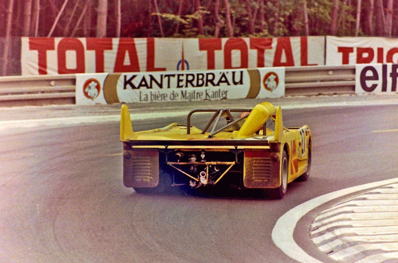Lola-T290-from-rear